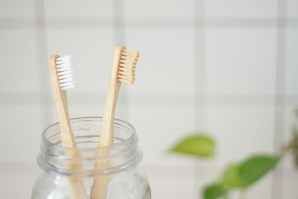 Plastikfrei Zähne putzen - Nachhaltige Zahnpflegeprodukte